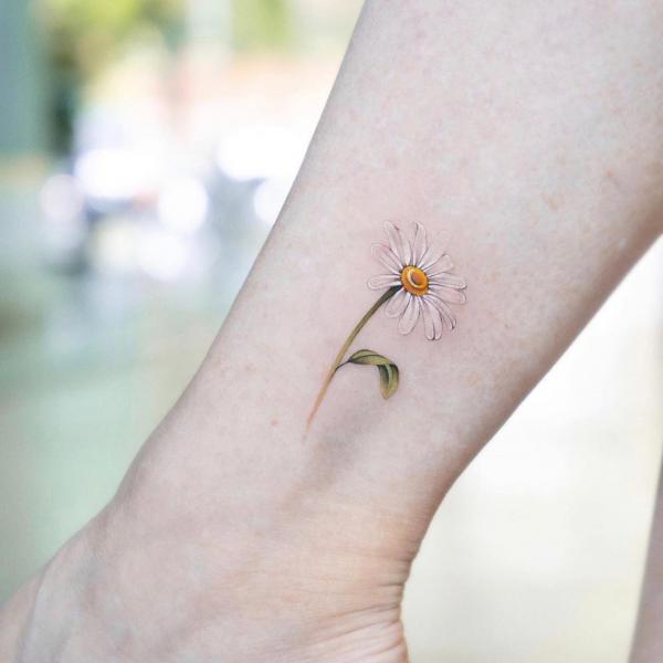 120 Daisy Tattoo Designs with Meanings