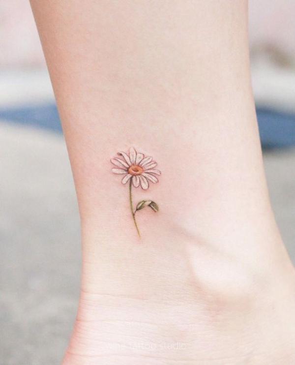 120 Daisy Tattoo Designs with Meanings