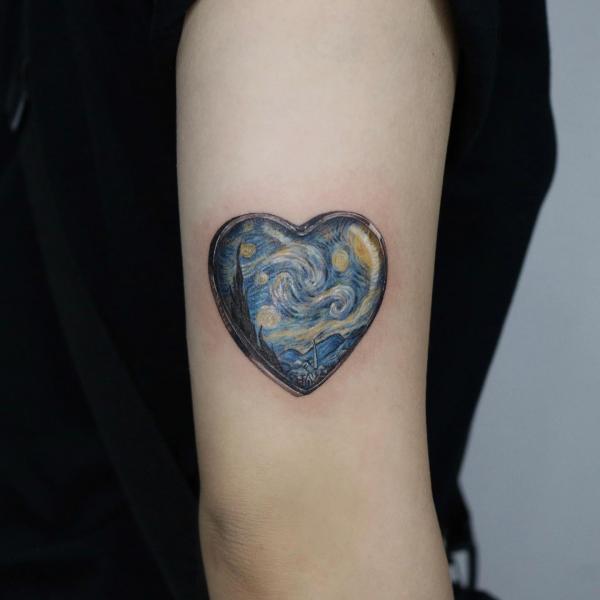 40 Glittering Starry Night Tattoo Designs