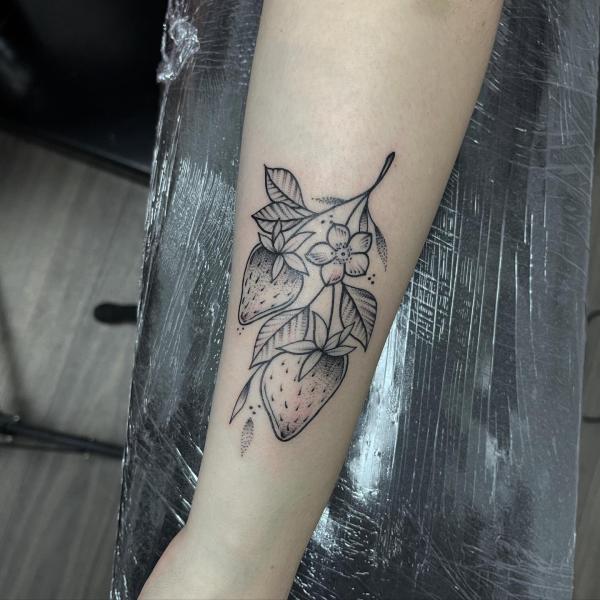 Strawberry Tattoo: Artistic Blend of Beauty and Meaning