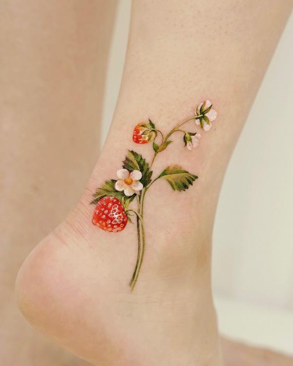 Strawberry Tattoo: Artistic Blend of Beauty and Meaning