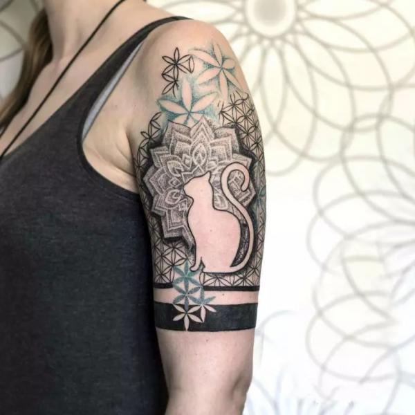40 Flower of Life Tattoo Designs with Meanings