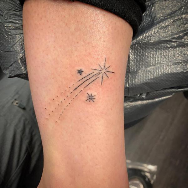 Shooting Star Tattoos: A Sky Full of Meanings