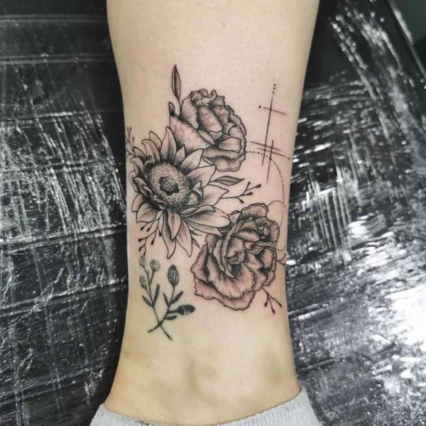 40+ Carnation Tattoo Designs with Meaning