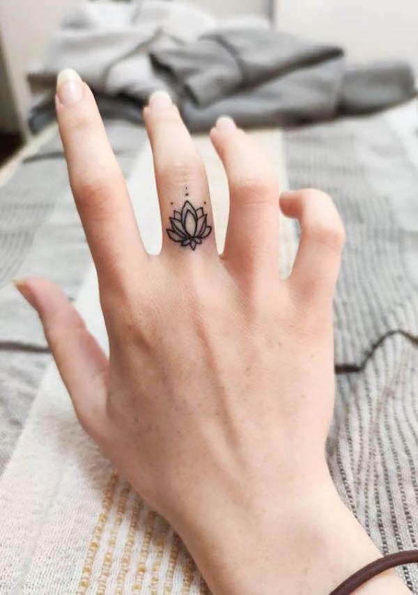 120 Cute Finger Tattoo Ideas for Your Inspiration