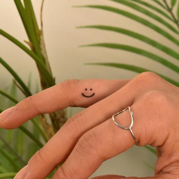 120 Cute Finger Tattoo Ideas for Your Inspiration