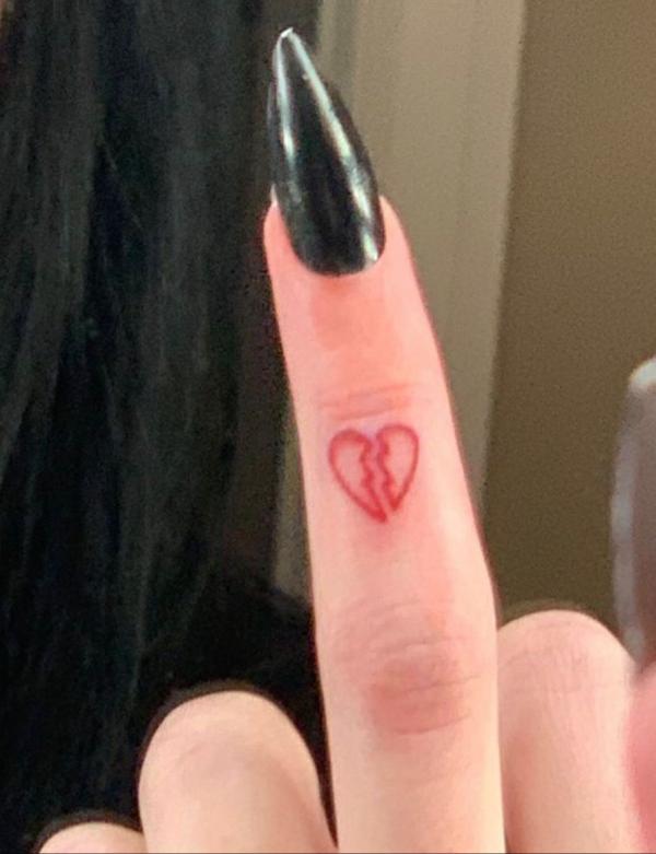 120 Cute Finger Tattoo Ideas for Your Inspiration