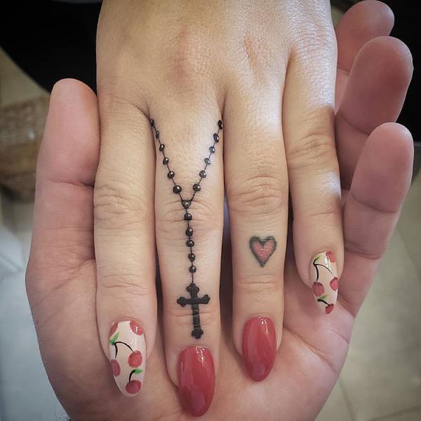 120 Cute Finger Tattoo Ideas for Your Inspiration