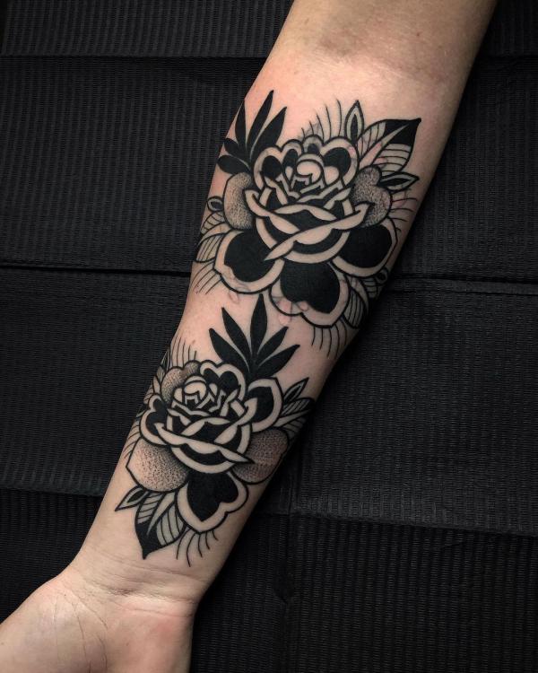 50 Black and White American Traditional Tattoo Designs