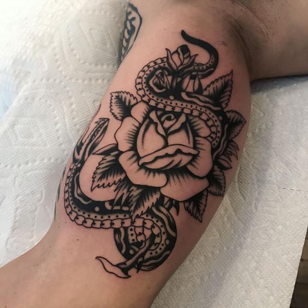 50 Black and White American Traditional Tattoo Designs