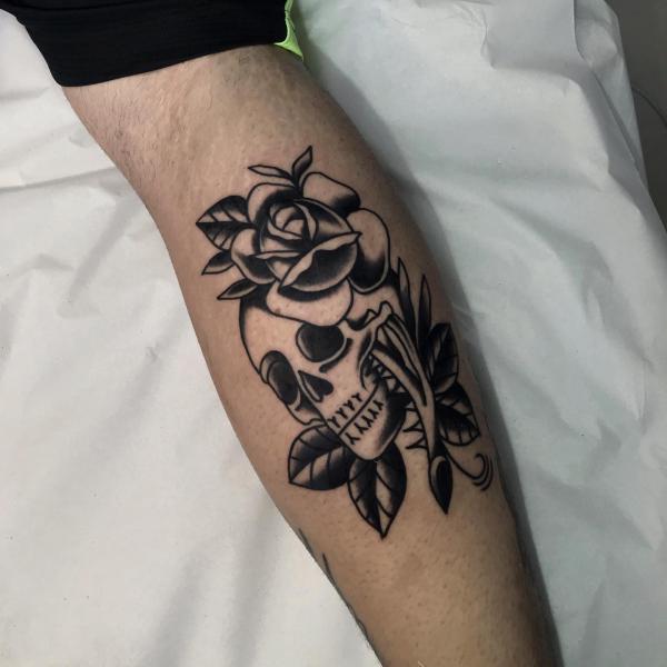 50 Black and White American Traditional Tattoo Designs