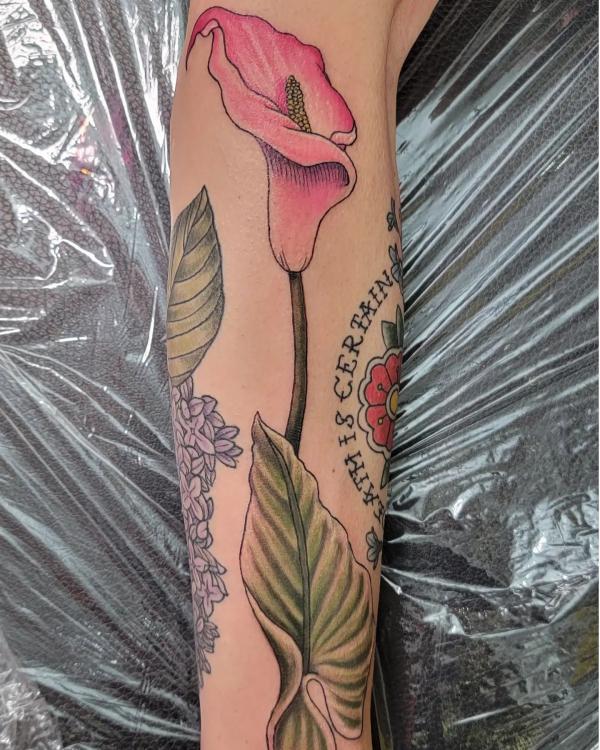 40 Calla Lily Tattoo Designs with Meaning