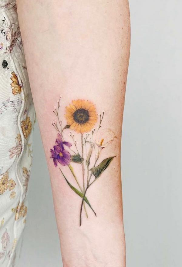 40 Calla Lily Tattoo Designs with Meaning