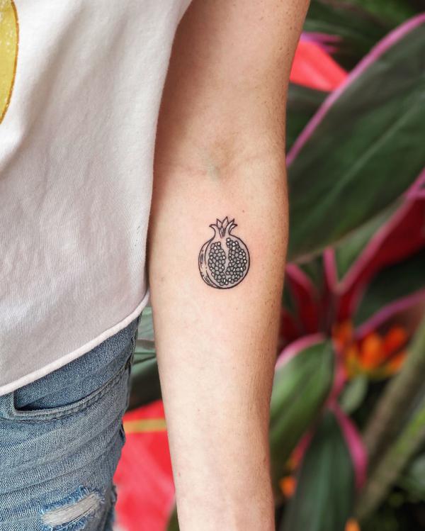 Pomegranate Tattoo: Exploring Its Symbolism and Designs