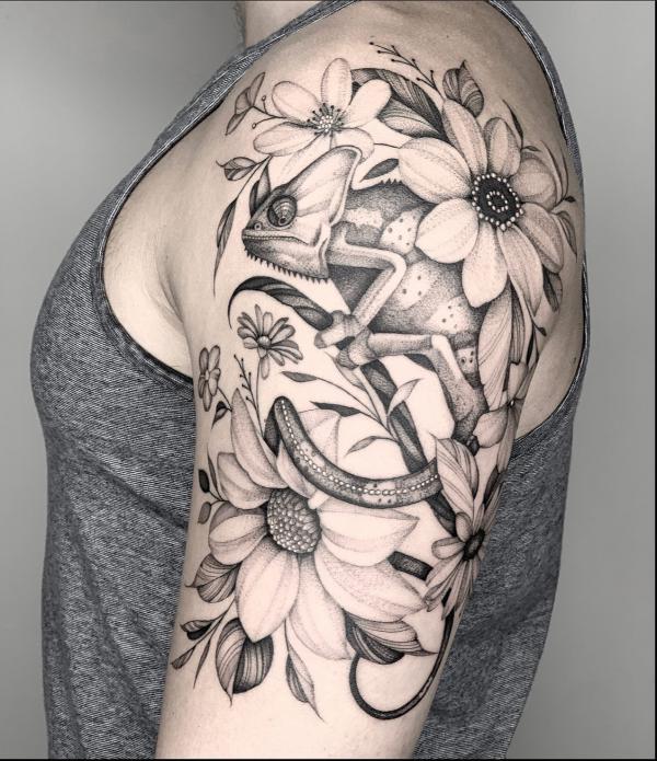 40 Chameleon Tattoo Designs with Meaning