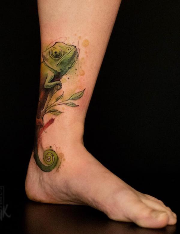 40 Chameleon Tattoo Designs with Meaning