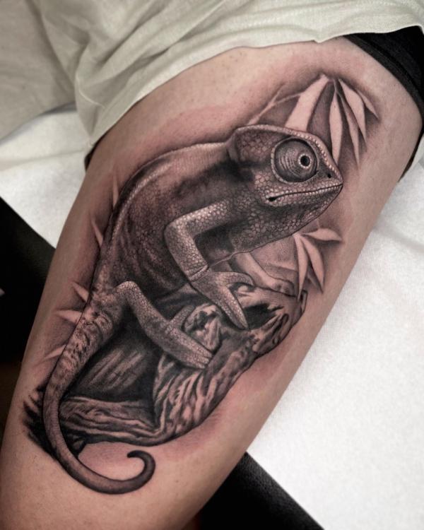 40 Chameleon Tattoo Designs with Meaning