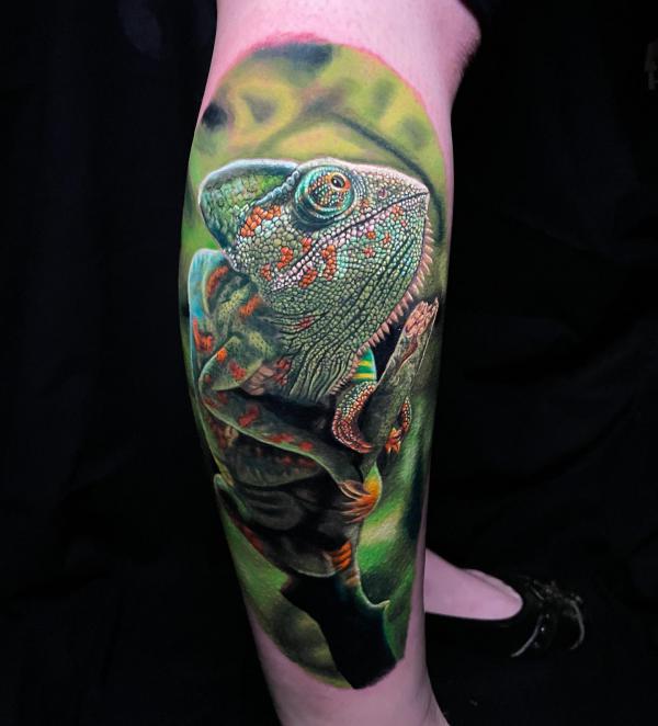 40 Chameleon Tattoo Designs with Meaning