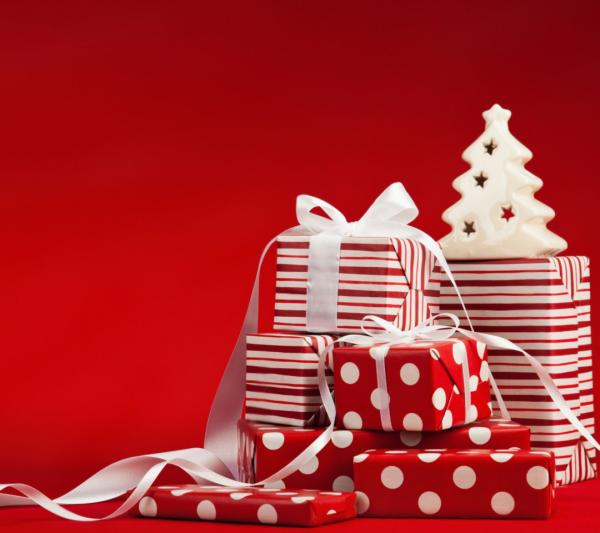 50 Red Christmas Wallpapers
