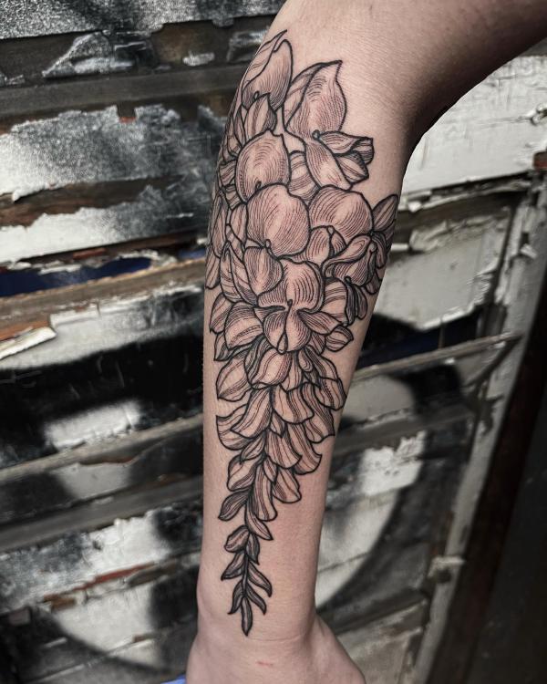Wisteria Tattoo Ideas: Designs and Meanings
