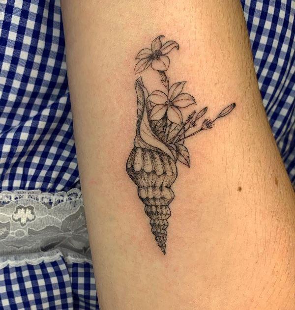 30 Blossoming Ideas: Enchanting Jasmine Tattoo Designs