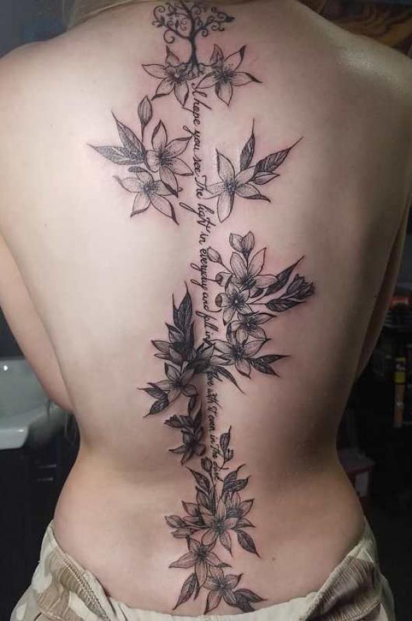 30 Blossoming Ideas: Enchanting Jasmine Tattoo Designs