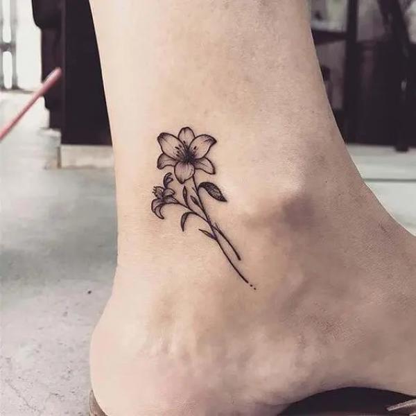 30 Blossoming Ideas: Enchanting Jasmine Tattoo Designs