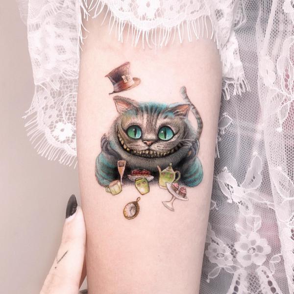 Cheshire Cat Tattoo Designs: A Journey into Wonderland