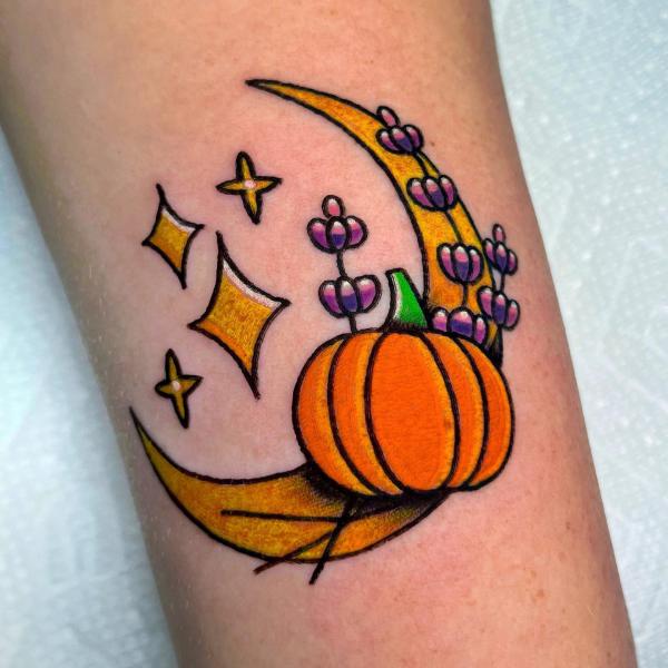 The Art of the Pumpkin Tattoo: Embody the Autumn Spirit