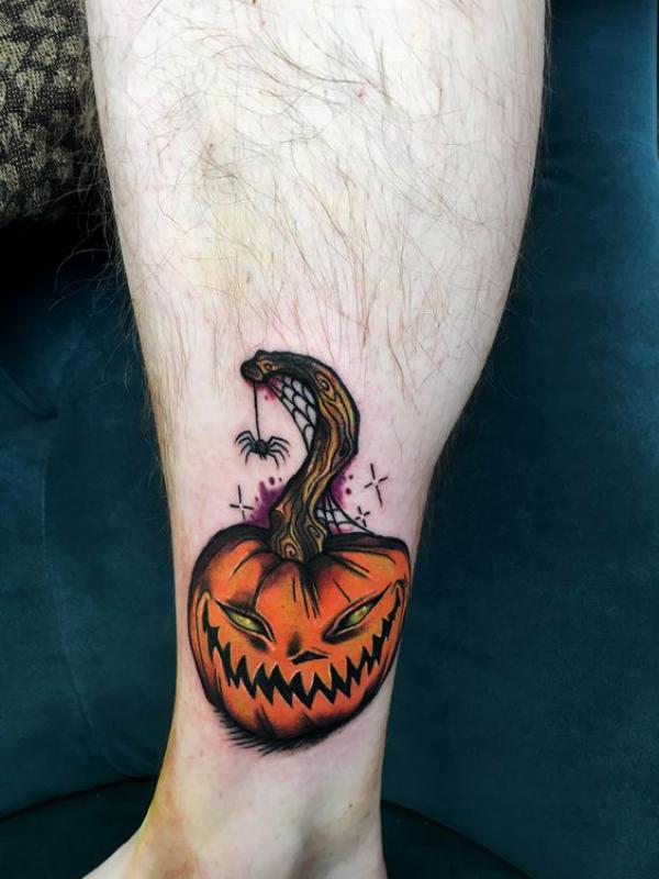 The Art of the Pumpkin Tattoo: Embody the Autumn Spirit