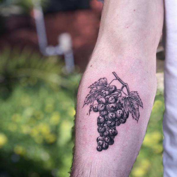 40 Grape Tattoos: A Symbol of Abundance and Prosperity