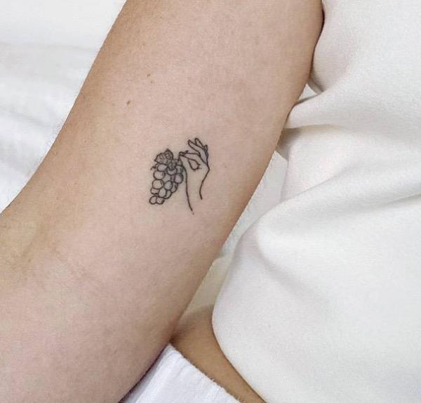 40 Grape Tattoos: A Symbol of Abundance and Prosperity