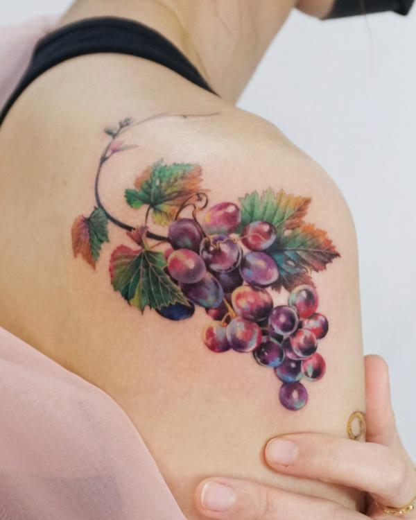 40 Grape Tattoos: A Symbol of Abundance and Prosperity
