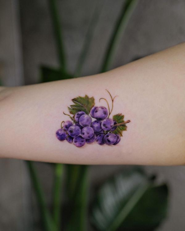 40 Grape Tattoos: A Symbol of Abundance and Prosperity