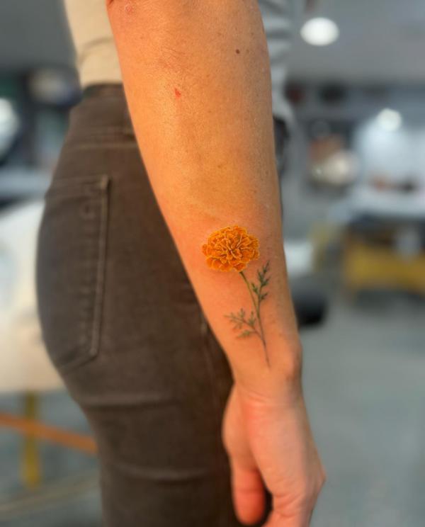 40 Marigold Tattoo Designs with Meaning