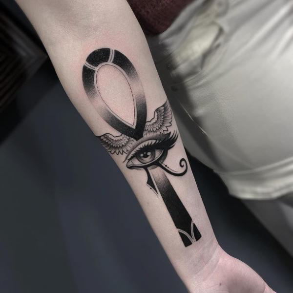 70 Ankh Tattoos: Modern Take on an Ancient Symbol