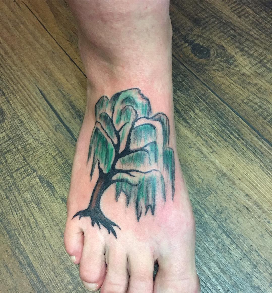 50 Willow Tattoo Ideas: Meaning and Designs