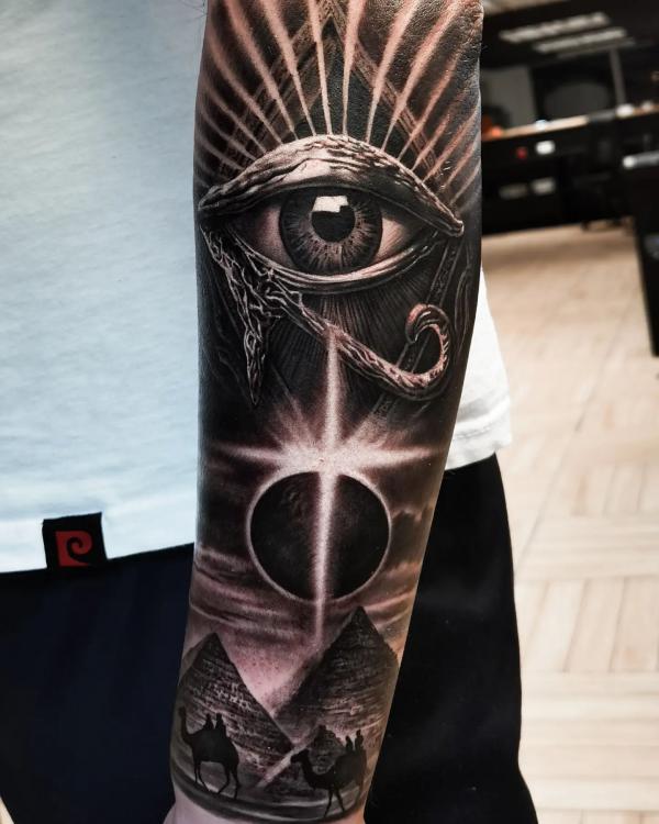 50 Eye of Horus Tattoos with Meaning