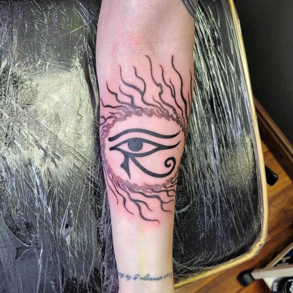 50 Eye of Horus Tattoos with Meaning