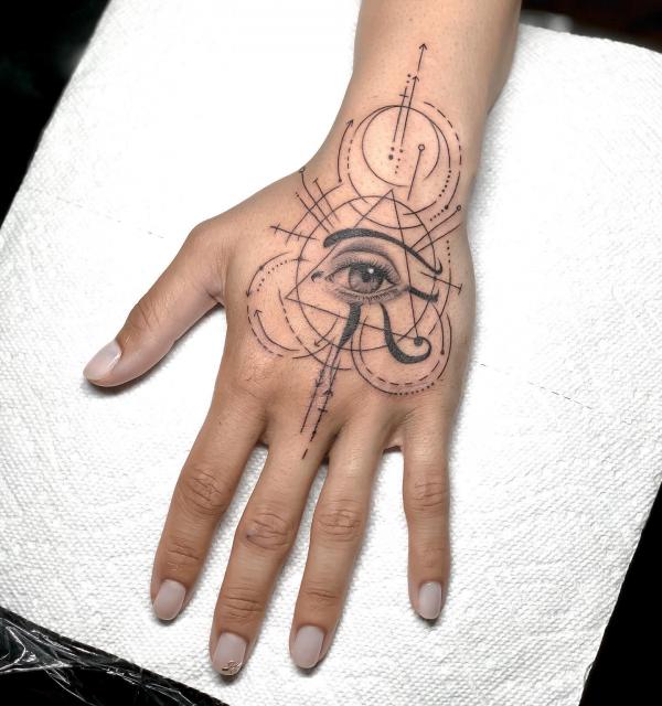 50 Eye of Horus Tattoos with Meaning