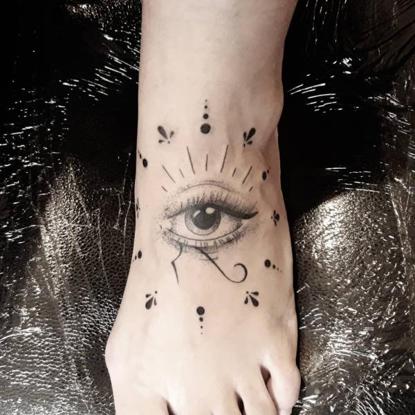 50 Eye of Horus Tattoos with Meaning