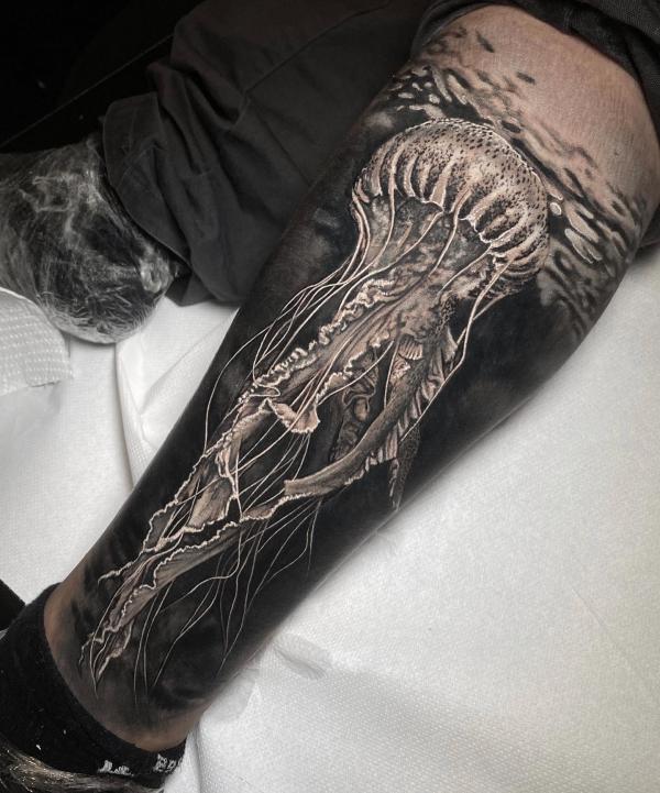 100 Jellyfish Tattoo Designs: the Elegance of Marine Life