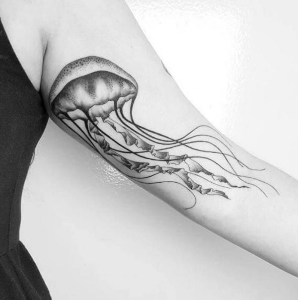 100 Jellyfish Tattoo Designs: the Elegance of Marine Life