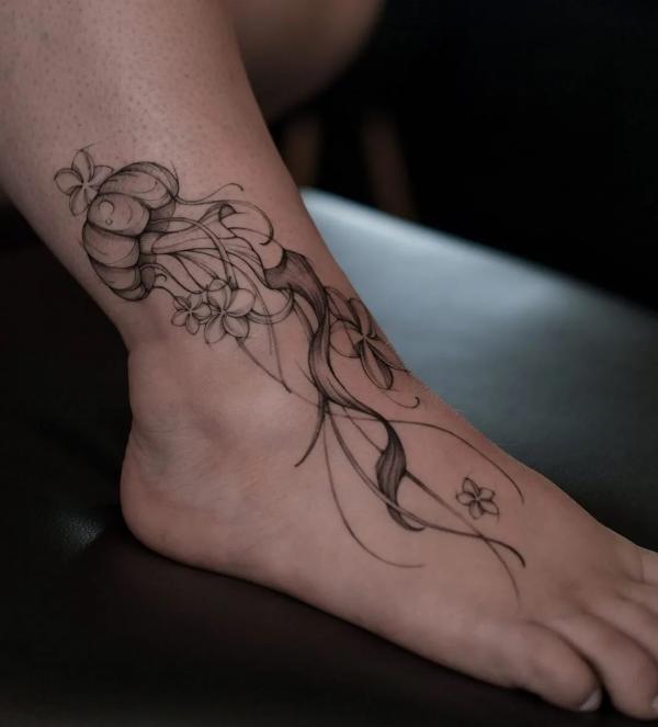 100 Jellyfish Tattoo Designs: the Elegance of Marine Life