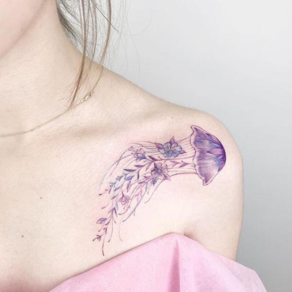 100 Jellyfish Tattoo Designs: the Elegance of Marine Life