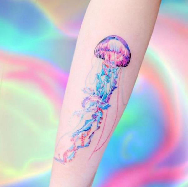 100 Jellyfish Tattoo Designs: the Elegance of Marine Life