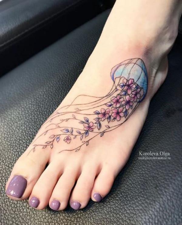 100 Jellyfish Tattoo Designs: the Elegance of Marine Life
