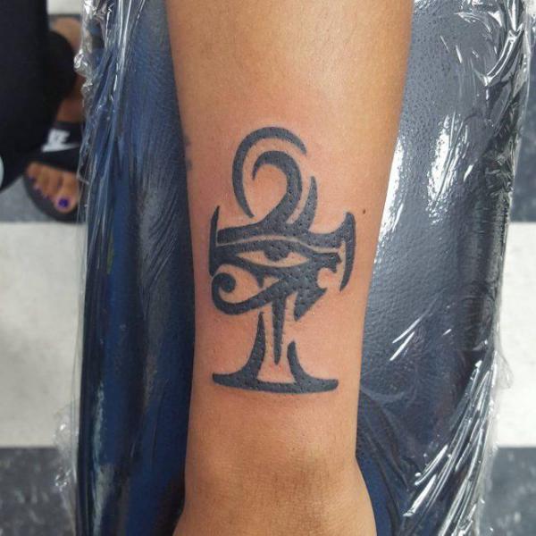 55 Eye of Ra Tattoo Designs with Meanings