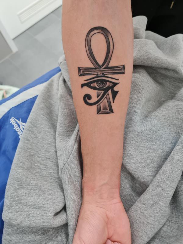 55 Eye of Ra Tattoo Designs with Meanings