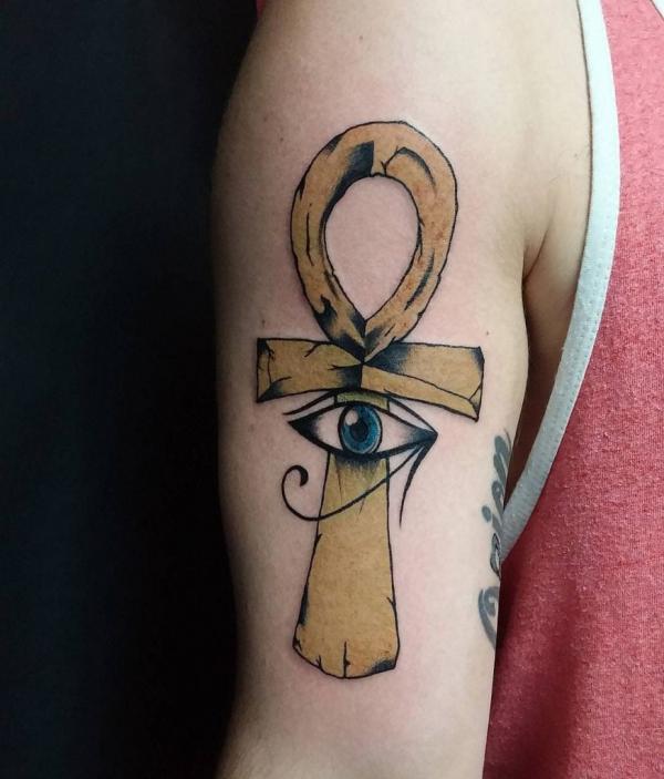 55 Eye of Ra Tattoo Designs with Meanings